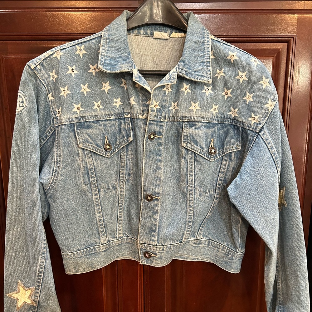 Vintage 80’s LA Gear woman’s denim jacket size M